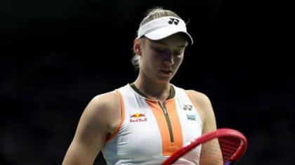 Рыбакина сенсационно вылетела с US Open