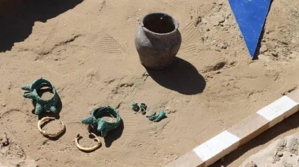 Скрытые под водой древние артефакты обнаружили археологи в Туркестанской области