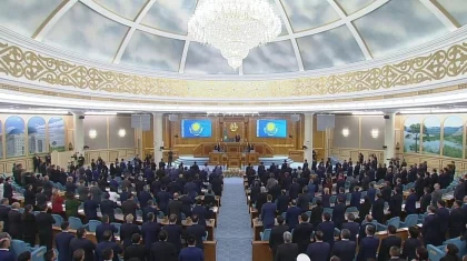 Совместное заседание палат Парламента началось в Астане