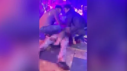 Кровавая драка: 19-летнего парня зарезали в ночном клубе в Астане (ВИДЕО)