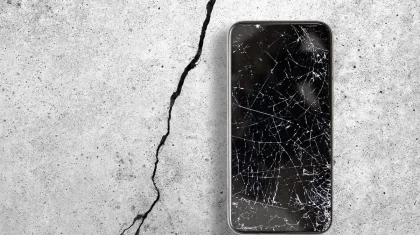 Кызылординец отсудил миллион после ДТП, в котором разбился подаренный iPhone