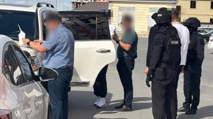 Масштабные задержания по делу об обналичивании пенсионных накоплений проводят в Атырау