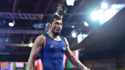 Демеу Жадраев пробился в 1/4 финала чемпионата мира по греко-римской борьбе