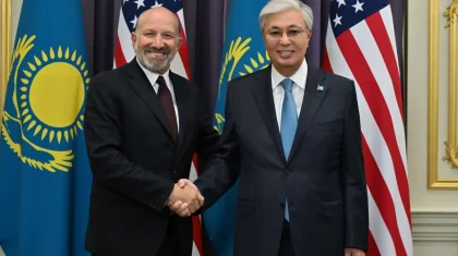 Президент Казахстана провел встречу с министром торговли США