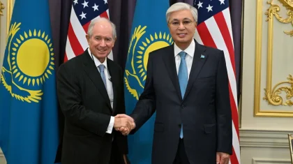 Токаев обсудил с главой Blackstone проект по строительству дата-центров в Казахстане