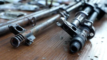 Схрон с оружием и боеприпасами иностранного происхождения найден на трассе под Астаной