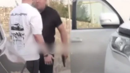 «Вышел с пистолетом»: водитель внедорожника спровоцировал скандал на трассе в Алматы (ВИДЕО)