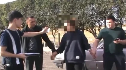 Поездка из Алматы в Талдыкорган обернулась для 22-летней девушки арестом: кадры задержания