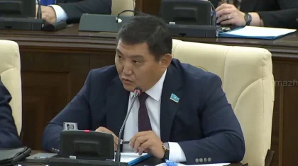 «Кто вам писал доклад?» Базарбек заподозрил лобби застройщиков в новом Строительном кодексе