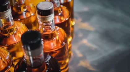 Ограничить время продажи спиртного в кафе и клубах предложили в Казахстане