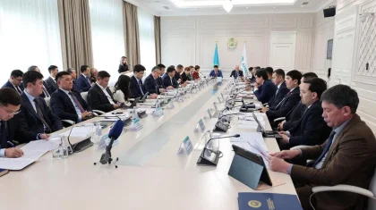 «Кто не работает – отзываем мандат»: «AMANAT» усиливает партийный контроль