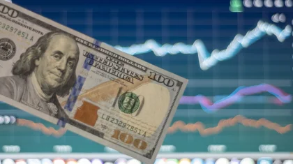 Доллар подешевел на 1,6 тенге на Казахстанской фондовой бирже