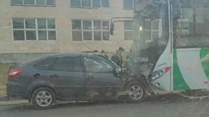 «Удар был сильным»: легковушка протаранила автобус в Петропавловске