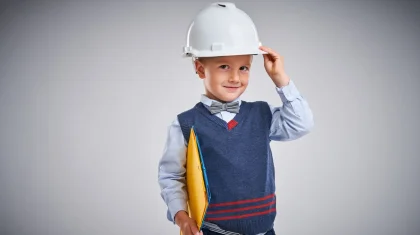 Кем быть? Малышей в Казахстане начнут знакомить с профессиями уже с детсада