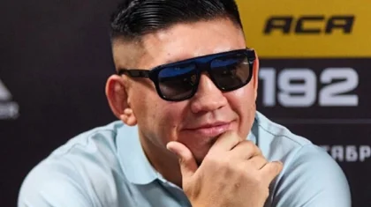 Куат Хамитов после победы в Дубае спел патриотичную песню прямо в октагоне (ВИДЕО)