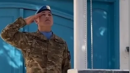 Миротворец из Казахстана получил почетное право поднять флаг ООН на Голанских высотах