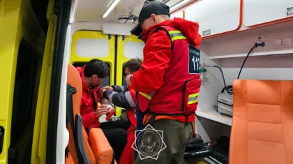 Мужчина сломал руку и остался один в горах Алматы