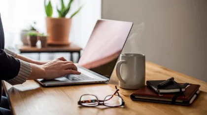 Кто в Казахстане может работать по гибкому графику: разъяснение Минтруда (ВИДЕО)