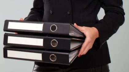 Мать выбросила детей из окна в Павлодаре: дело поступило в суд