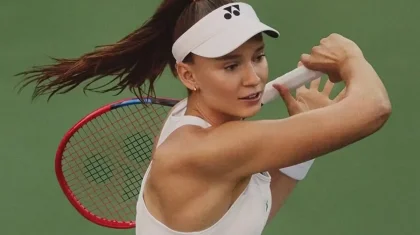 Елена Рыбакина разгромила американку на старте итогового турнира WTA