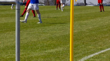 Футболиста обокрали во время матча в Астане