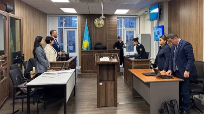 Мать Куандыка Бишимбаева обвинила свою родственницу в хищении почти 1 млн долларов