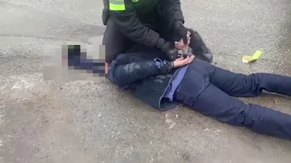 Мужчину, ранившего ножом полицейского, задержали в Костанае (ВИДЕО)