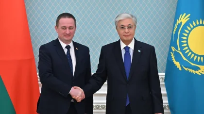 Токаев провел встречу с премьер-министром Беларуси в Акорде