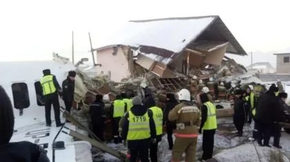 Суд признал погибших пилотов виновными в крушении самолета Bek Air близ Алматы