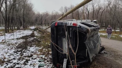 Land Cruiser снес газопровод в Алматы: сотни домов остались без газа