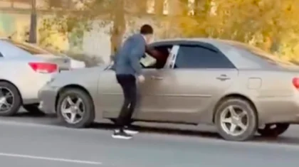 Водители устроили бой на проезжей части в Актау (ВИДЕО)