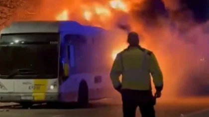 Перед матчем Лиги чемпионов загорелся автобус с болельщиками «Барселоны» (ВИДЕО)