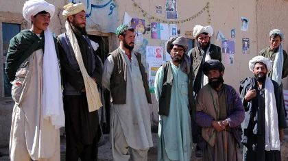 Женщинам запретили работать и выходить из дома без паранджи в Афганистане