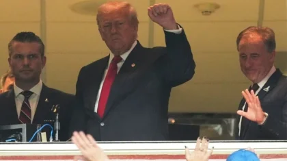 Трампа освистали на матче НФЛ в Вашингтоне (ВИДЕО)