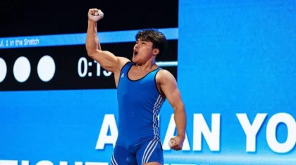 Казахстанский тяжелоатлет выиграл серебро и бронзу в Эр-Рияде