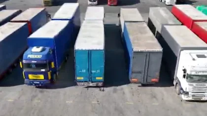 Сотрудники СпецЦОНа ставили машины на учет без уплаты сборов в Алматы (ВИДЕО)