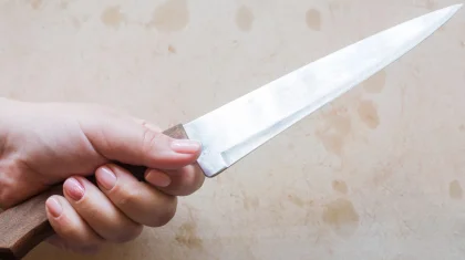 Женщина вонзила нож в сердце знакомого в Экибастузе