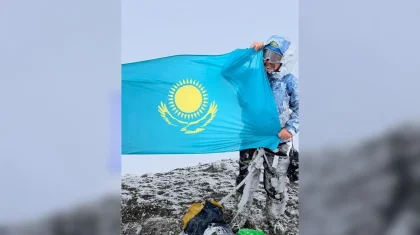 На вершинах планеты – флаг Казахстана: Ғалымжан Құспанов вошёл в число покорителей 7 вулканов