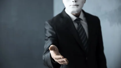 «Соврал о смерти отца и матери»: астанчанин завладел деньгами больше 20 коллег