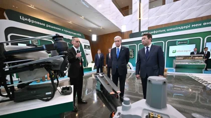 На агрофоруме Токаеву представили инновационные цифровые сервисы для сельского хозяйства