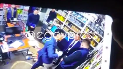 «Хочешь, нос сломаю?»: руководителя ТОО уличили в избиении подчиненных в Алматы (ВИДЕО)