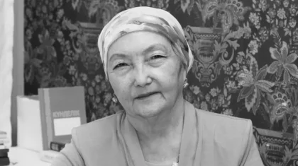 Президент Казахстана выразил соболезнования родным поэтессы Куляш Ахметовой