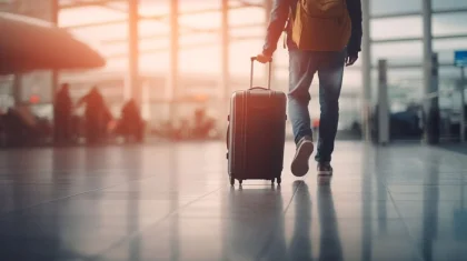 Иностранца-мошенника выдворили из Казахстана