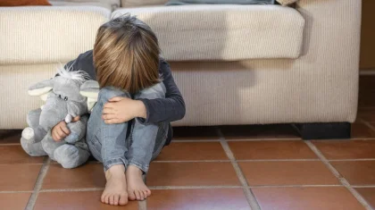 Малыш остался один и долго плакал: казахстанка связала 4-летнему сыну руки и ушла