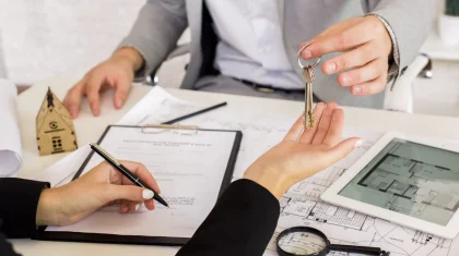 Павлодарка заплатит 300 тысяч тенге риелтору, хотя продала квартиру сама