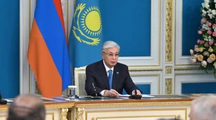 Токаев выразил благодарность Алиеву за решение снять санкции и создание условий для прямой торговли Казахстана и Армении