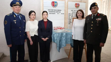 Казахстанскому офицеру открыли мемориальную доску в Турции