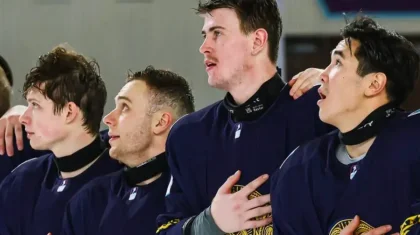 Казахстан разгромил Китай на чемпионате Азии по хоккею