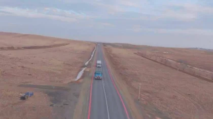 Красную сигнальную полосу впервые нанесли на обочину трассы в Карагандинской области