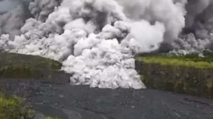Вулкан Семеру в Индонезии активизировался: сотни жителей эвакуированы